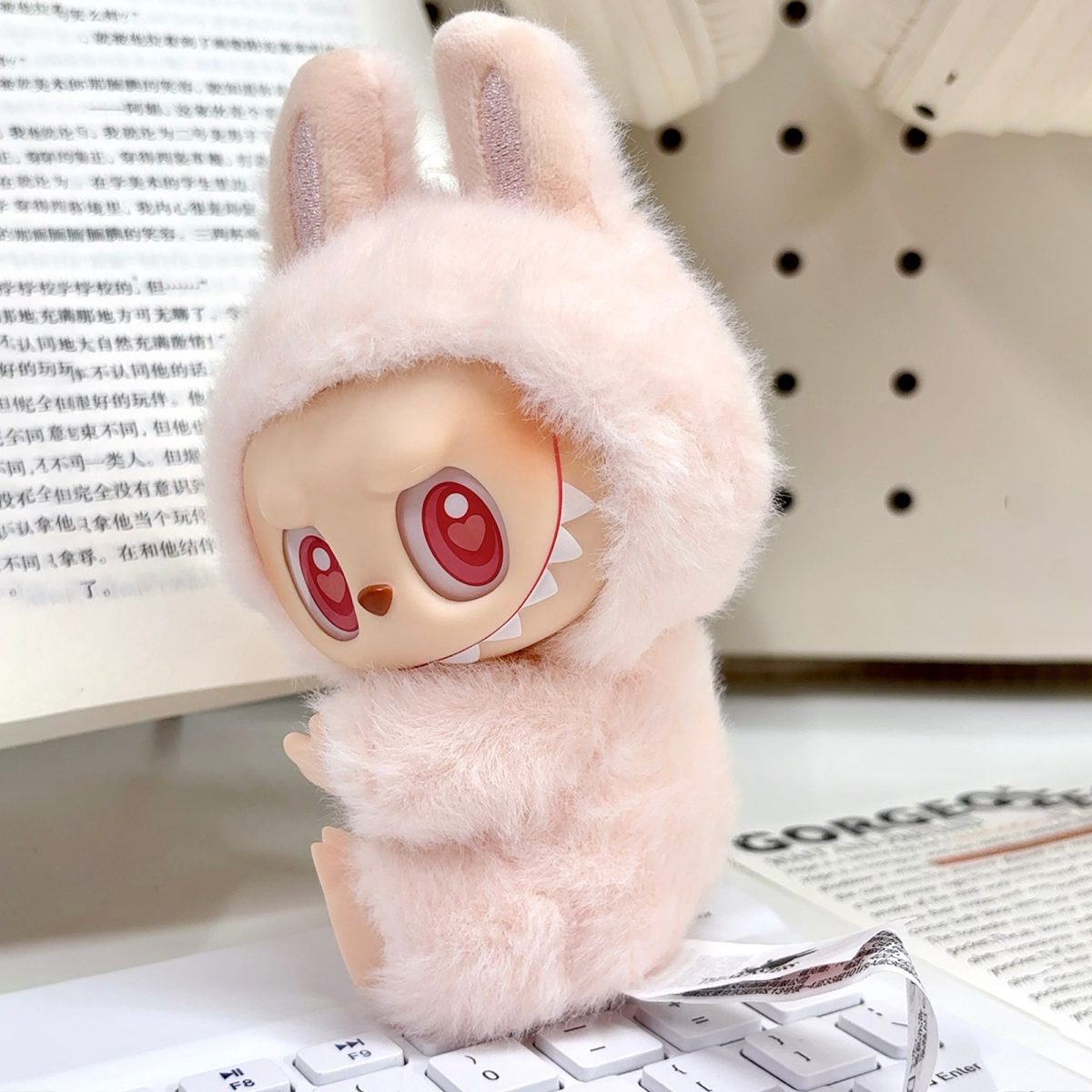 Labubu:Have a Seat - Image 1