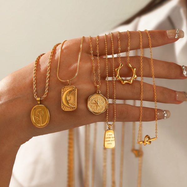 Retro necklace