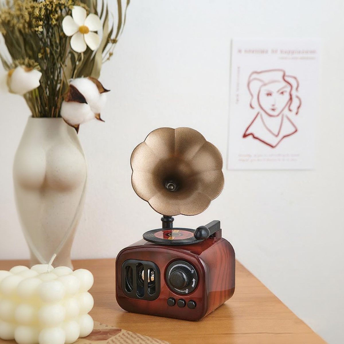 American retro gramophone - Image 1